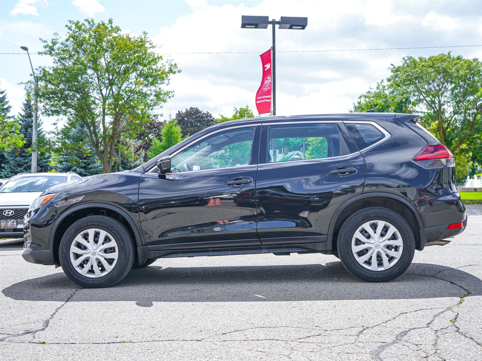 used 2019 Nissan Rogue car, priced at $17,882