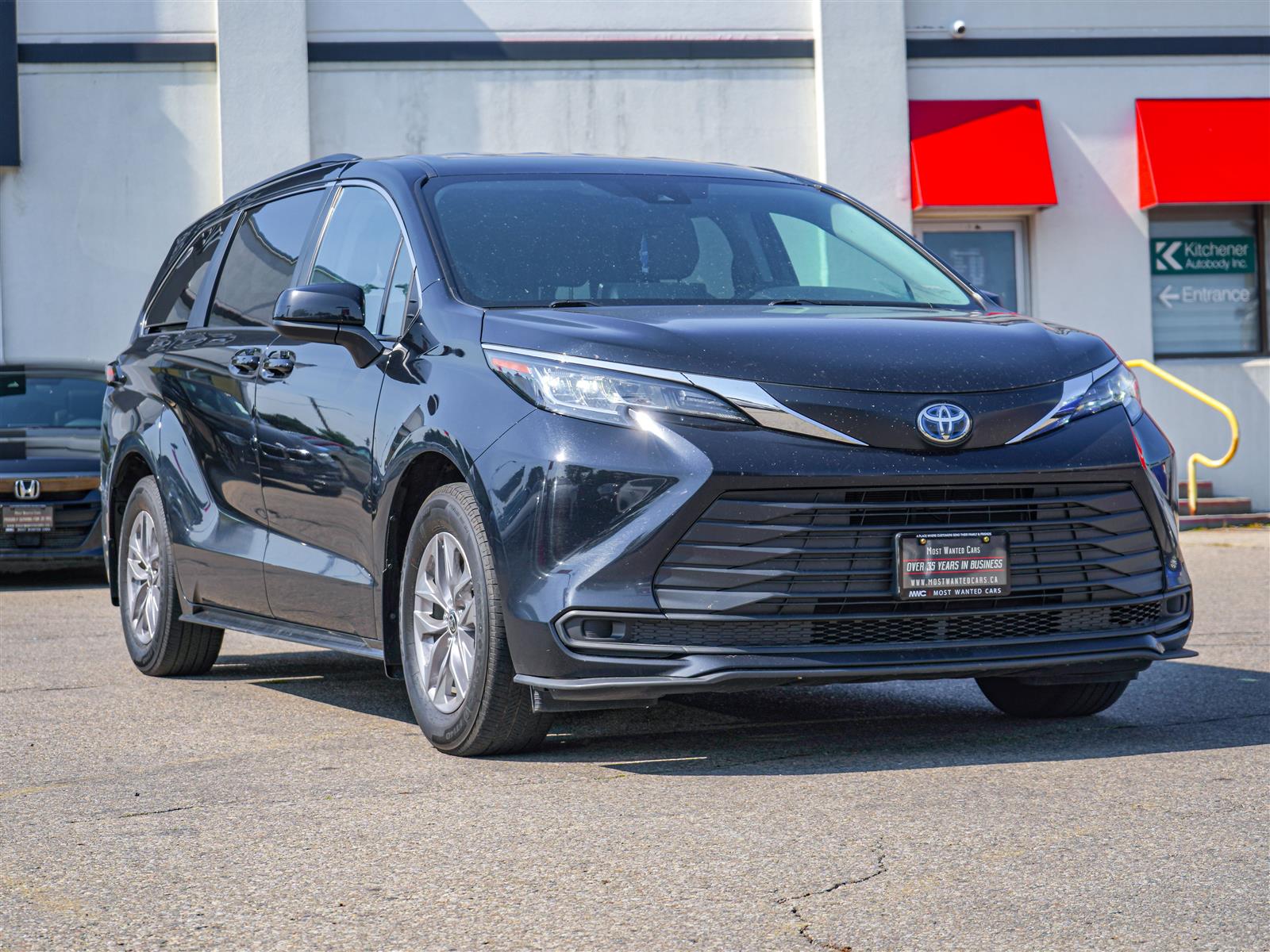 used 2022 Toyota Sienna car, priced at $47,962