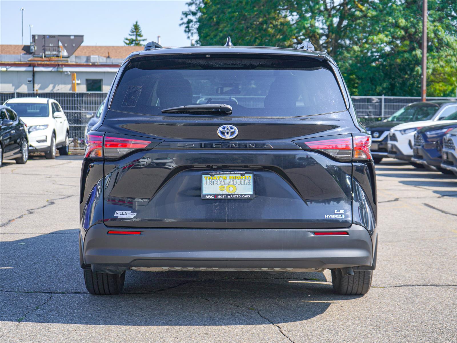 used 2022 Toyota Sienna car, priced at $47,962