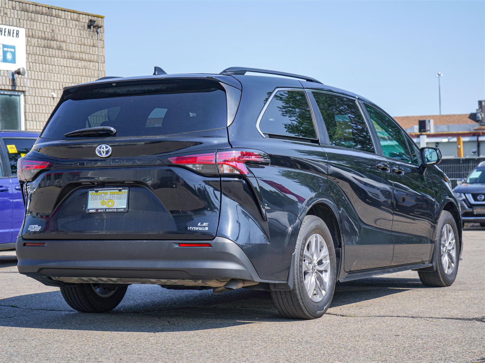 used 2022 Toyota Sienna car, priced at $47,962