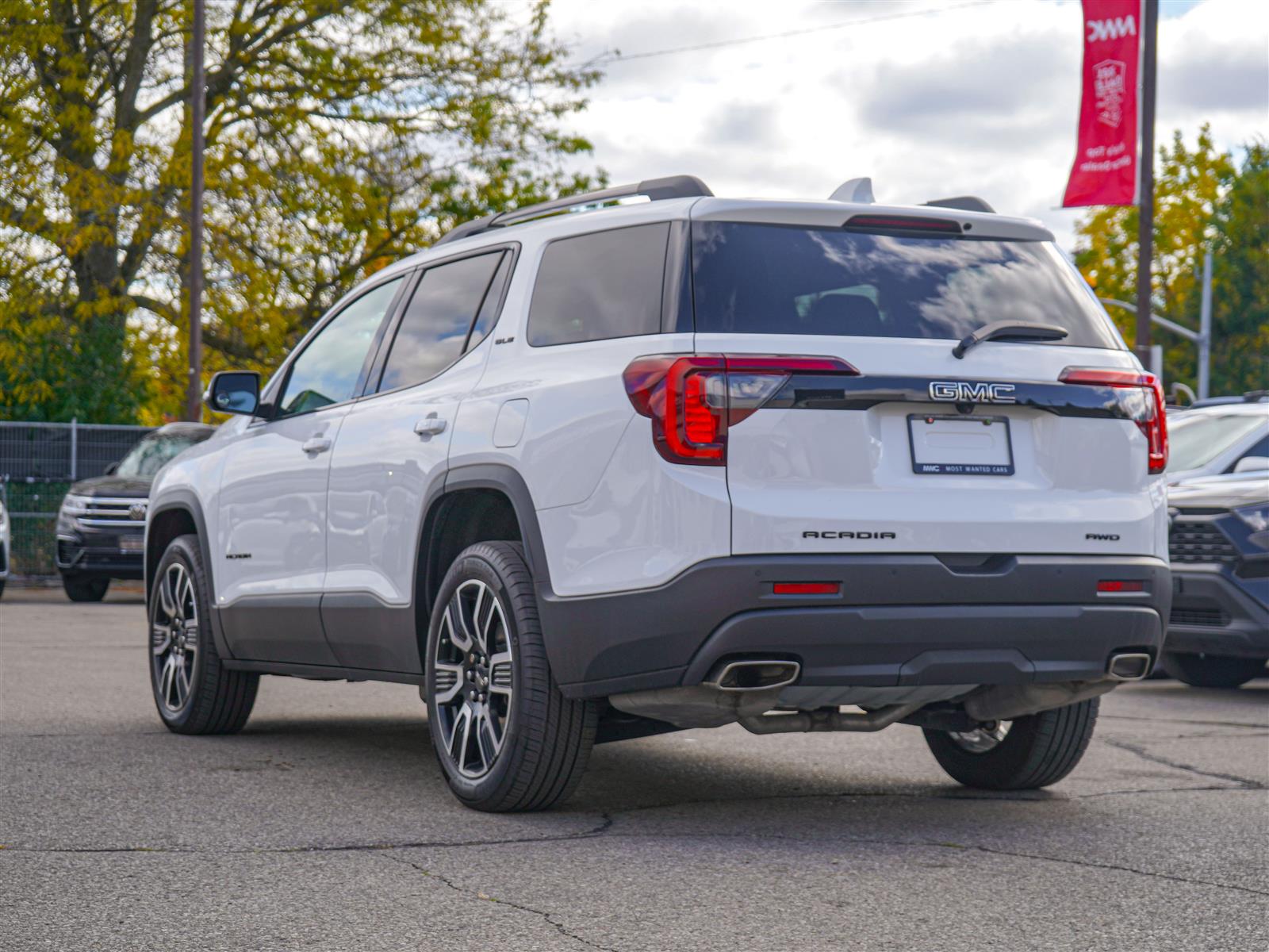 used 2021 GMC Acadia car, priced at $32,492