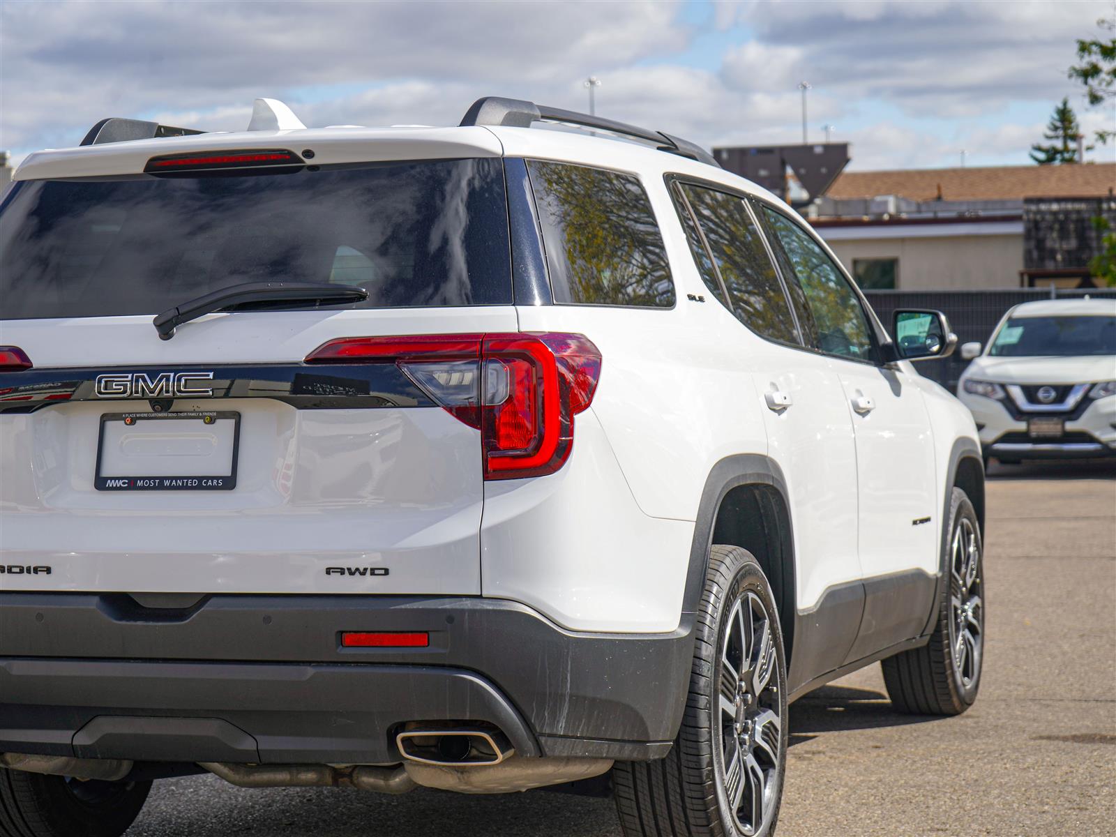 used 2021 GMC Acadia car, priced at $32,492