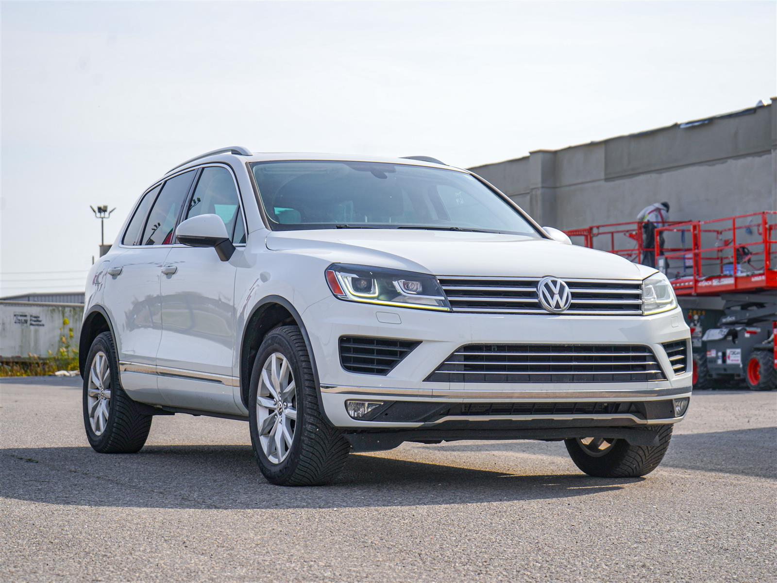 used 2017 Volkswagen Touareg car, priced at $22,494