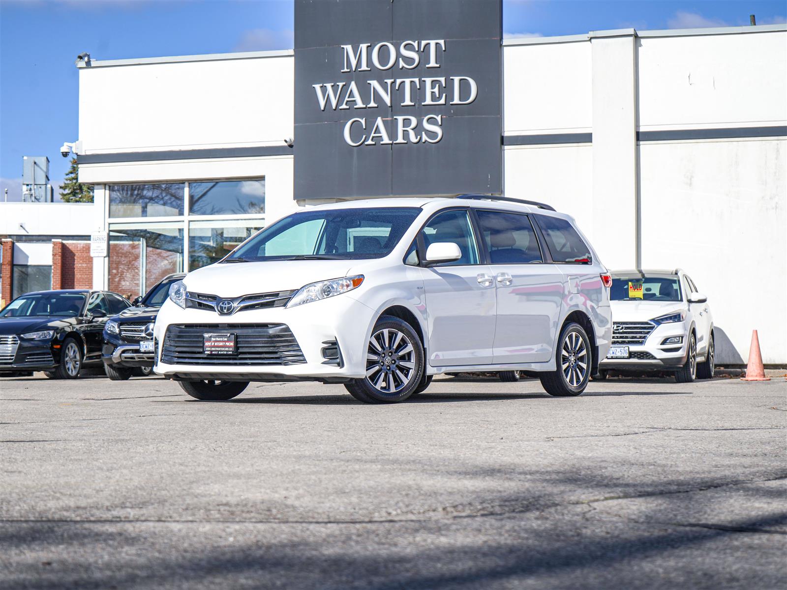 used 2020 Toyota Sienna car, priced at $28,963