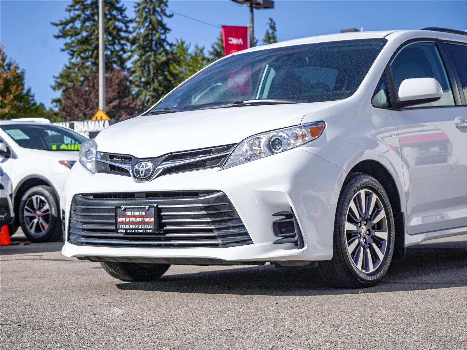 used 2020 Toyota Sienna car, priced at $28,963