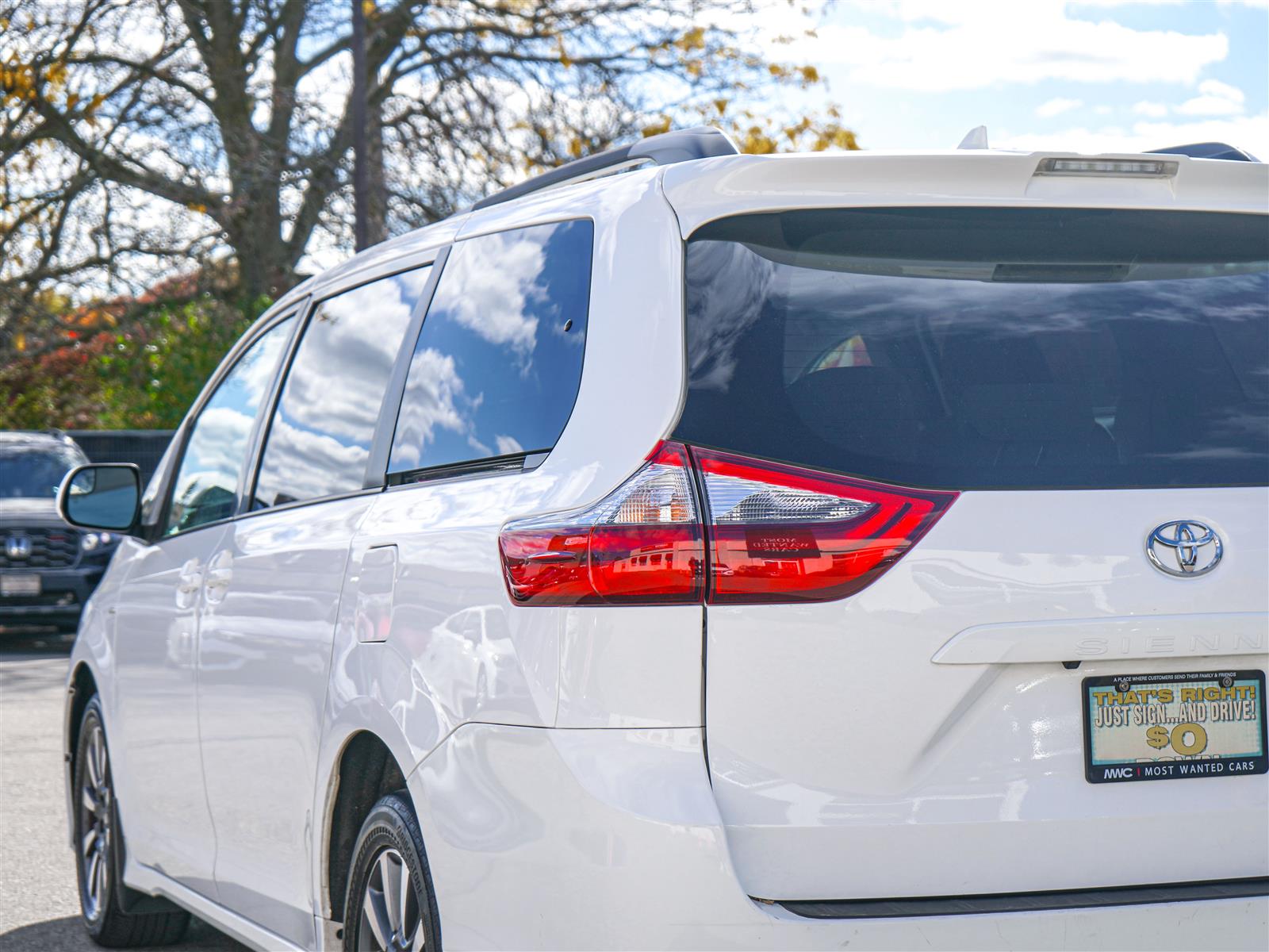 used 2020 Toyota Sienna car, priced at $28,963