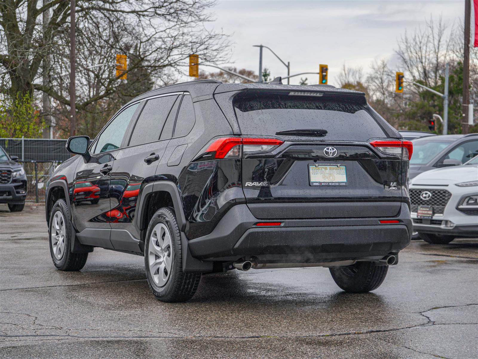 used 2020 Toyota RAV4 car, priced at $27,492