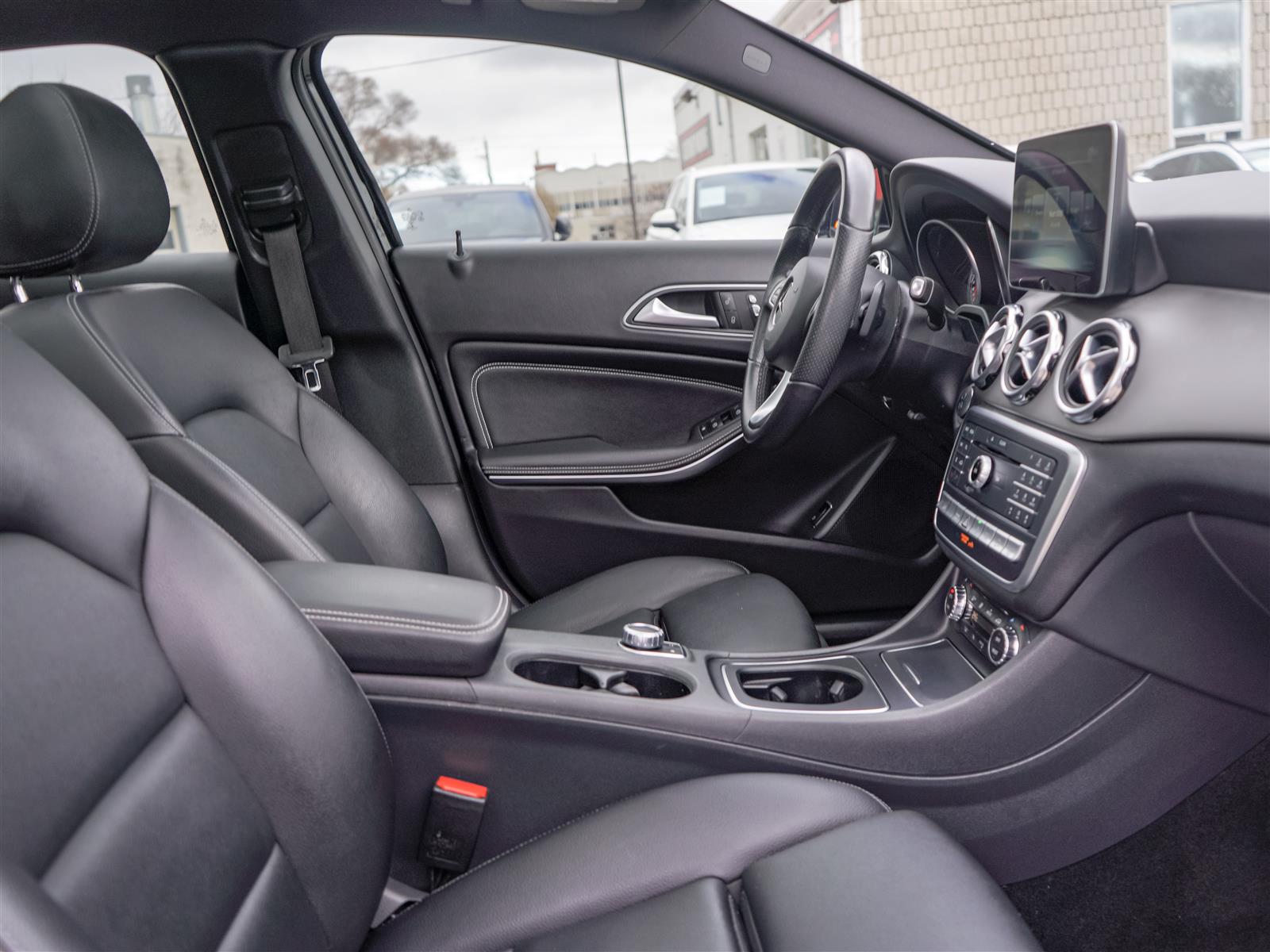 used 2020 Mercedes-Benz GLA 250 car, priced at $28,962