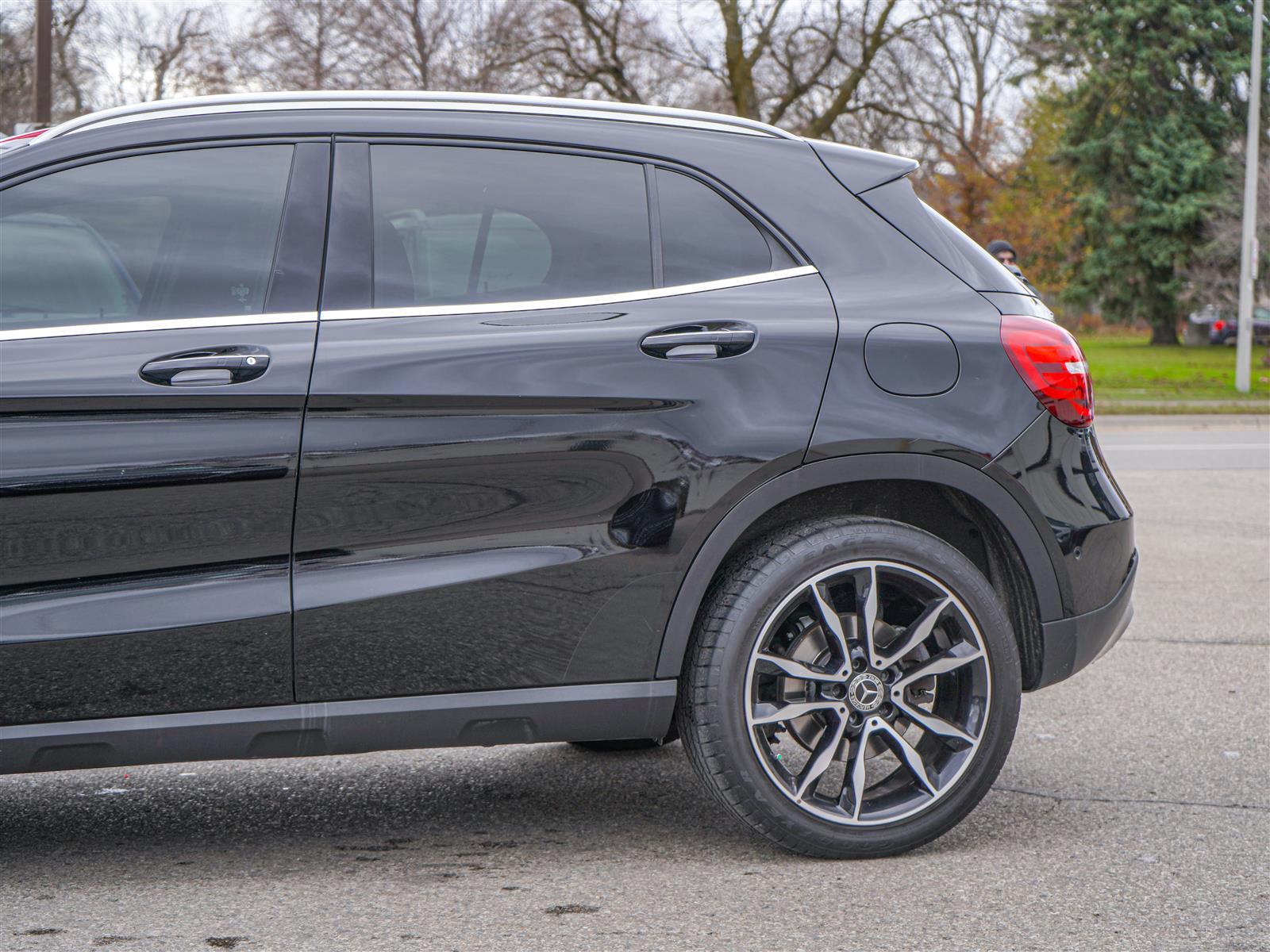 used 2020 Mercedes-Benz GLA 250 car, priced at $28,962