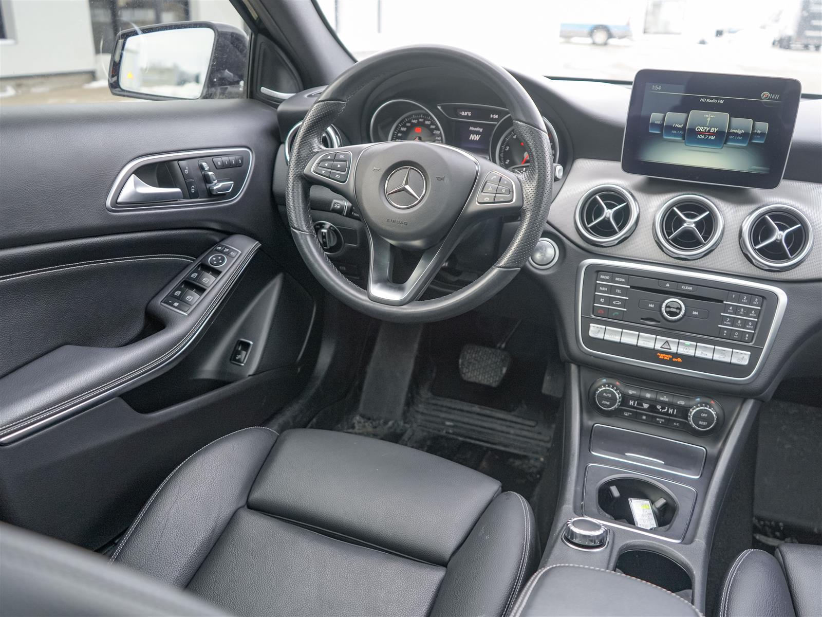 used 2020 Mercedes-Benz GLA 250 car, priced at $28,752