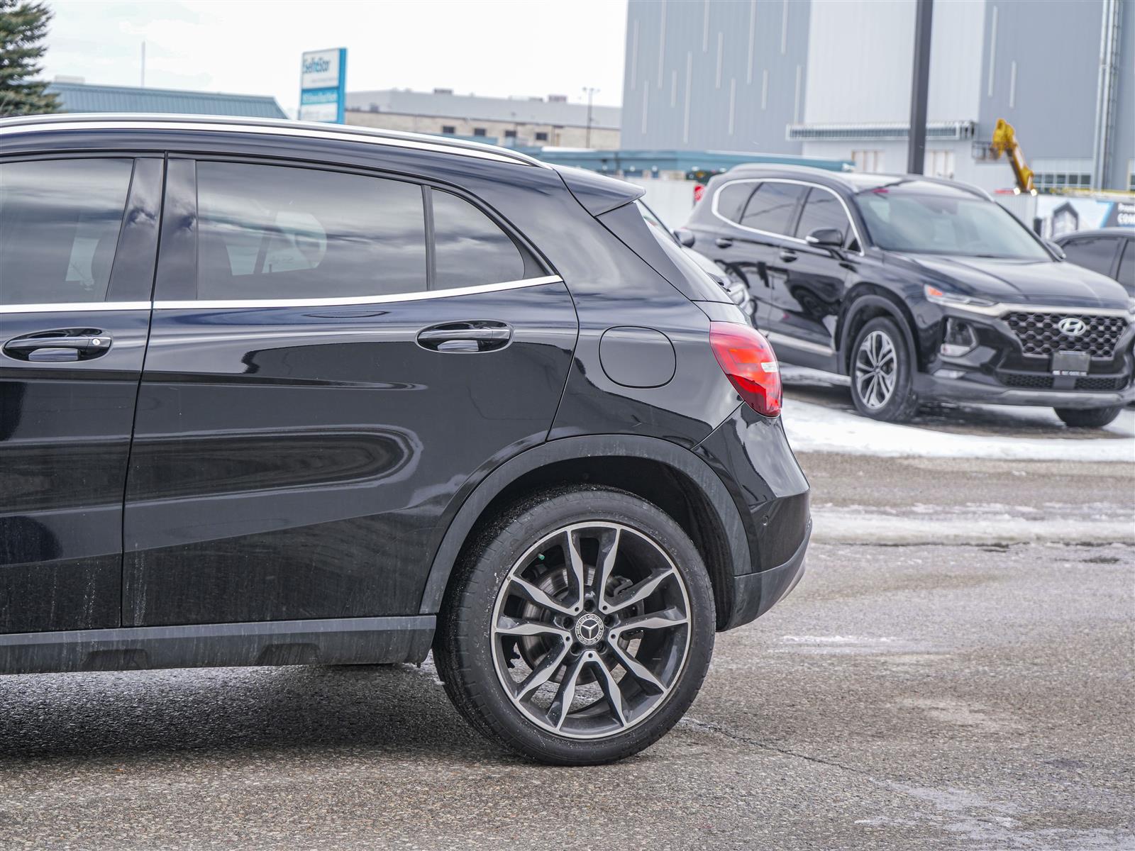 used 2020 Mercedes-Benz GLA 250 car, priced at $28,752