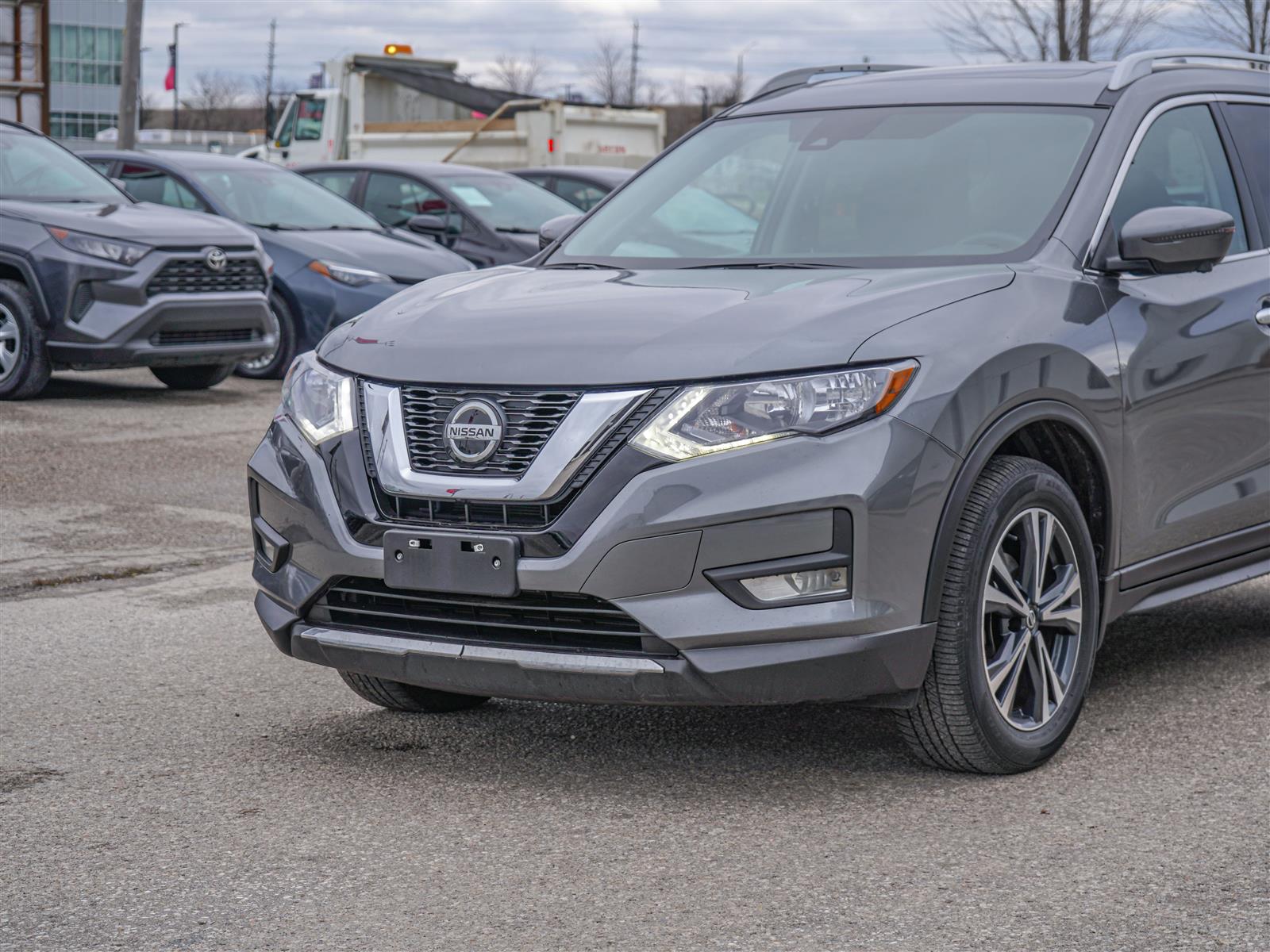 used 2020 Nissan Rogue car, priced at $23,962