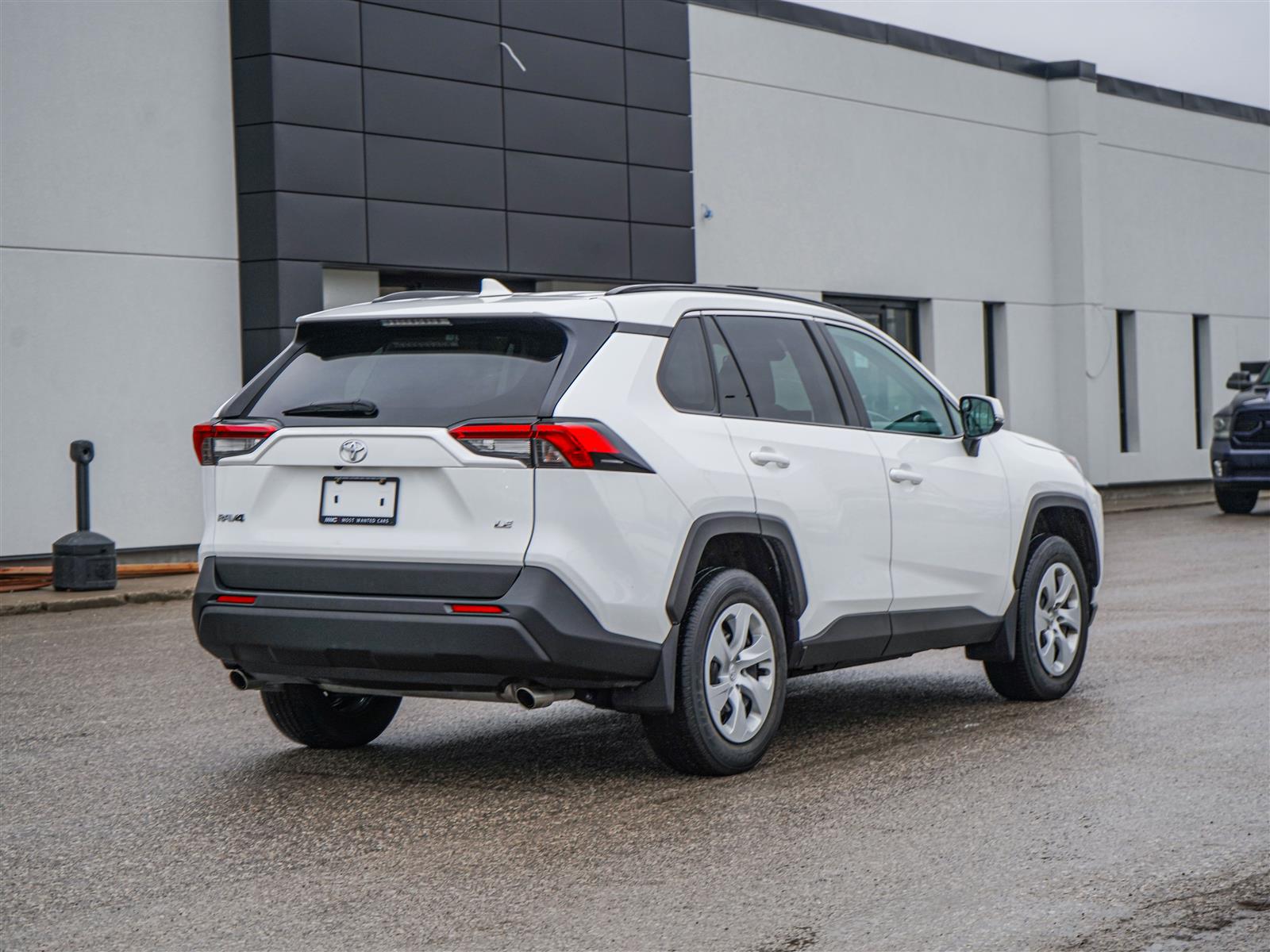 used 2020 Toyota RAV4 car, priced at $26,962