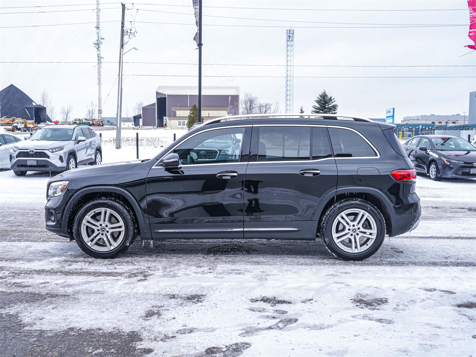 used 2020 Mercedes-Benz GLB 250 car, priced at $30,352